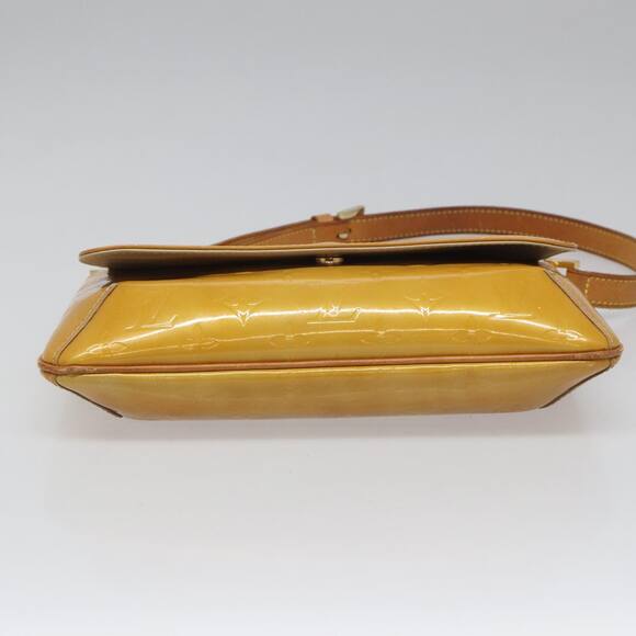 LOUIS VUITTON Monogram Vernis Thompson Street Bag Beige M91301 - Picture 9 of 12